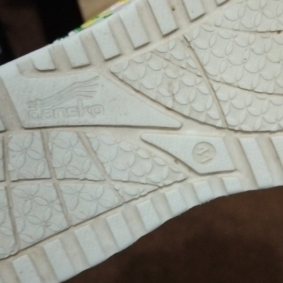 Dansko Kandi Lemon Print. Sz 41 - Picture 6 of 6